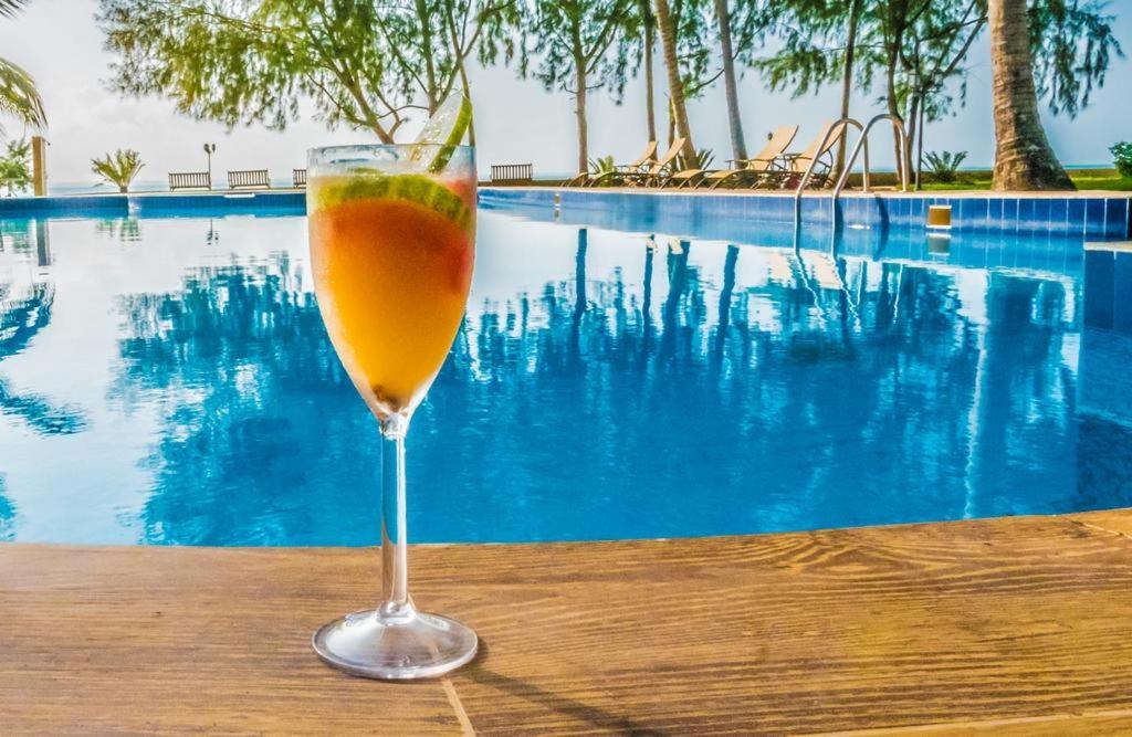 Ahg Maya Bay Resort & Spa Michamvi Buitenkant foto