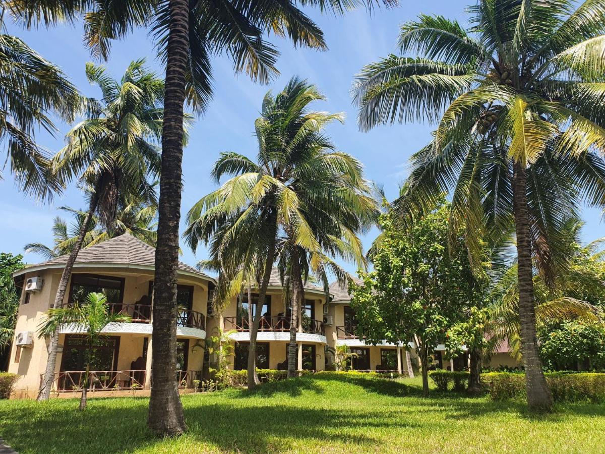 Ahg Maya Bay Resort & Spa Michamvi Buitenkant foto
