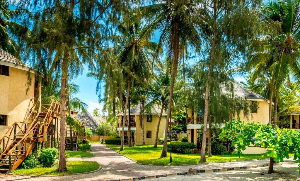 Ahg Maya Bay Resort & Spa Michamvi Buitenkant foto