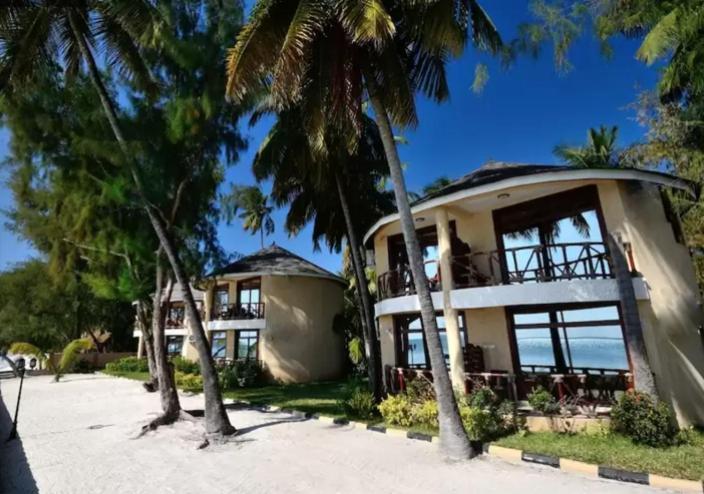 Ahg Maya Bay Resort & Spa Michamvi Buitenkant foto
